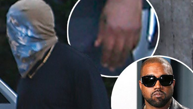 Kanye West heq unazën e martesës gjatë shëtitjes në Los Angeles