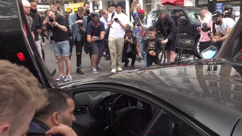 Janë vetëm disa të tillë: Njihuni me Lamborghini Sian, supervetura që “shkaktoi kaos” në rrugët e Londrës