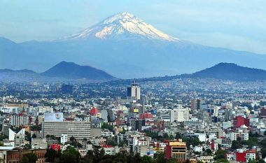 Mexico City po fundoset me një shpejtësi alarmante, dhe kjo është e pandalshme