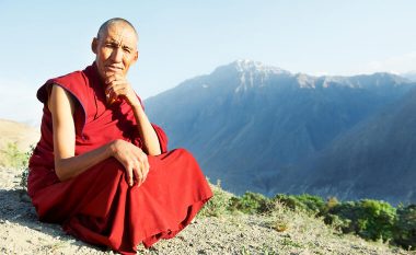 Shpëtim nga çdo sëmundje: Murgjit tibetianë besojnë se kjo rinovon trupin nga brenda