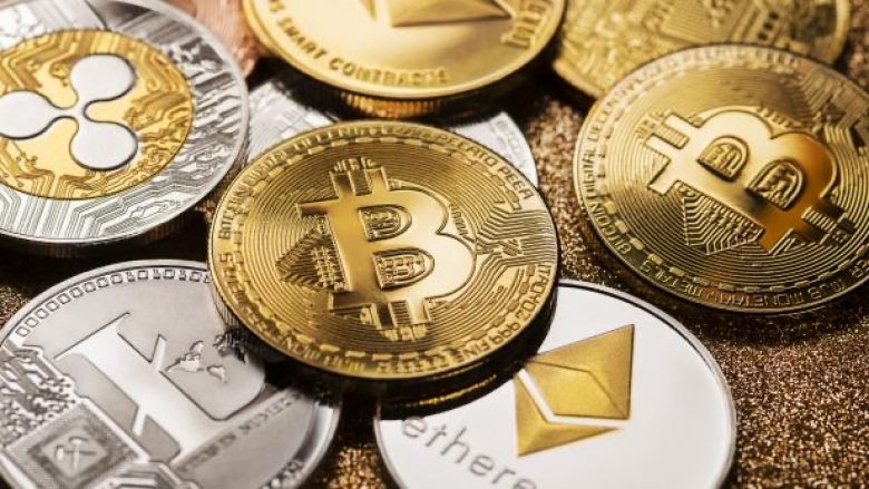 Çmimi i Bitcoin vazhdon të bjerë, duke tërhequr me vete kriptovalutat e tjera