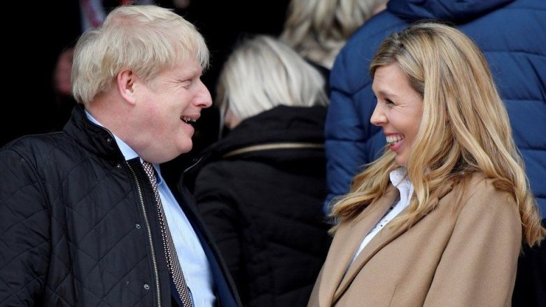 Kryeministri britanik Boris Johnson martohet në një ceremoni të fshehtë