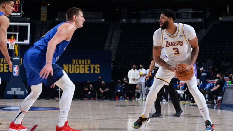 Rezultatet e të gjitha takimeve në NBA: Këndellen Lakers