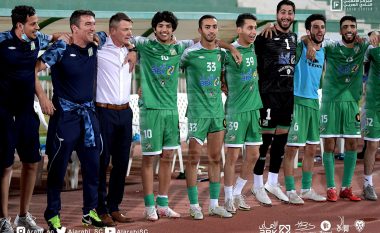 Ante Mise dhe Ardian Kozniku u shpallën kampion në Kuvajt me Al Arabin, titulli i parë i klubit pas 19 vitesh