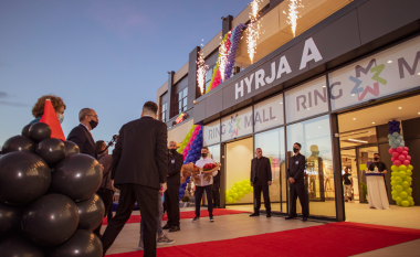 Ring Mall feston hapjen e qendrës tregtare më të madhe në Ferizaj