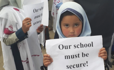 Shkon në 100 numri i viktimave nga sulmi në një shkollë në Kabul