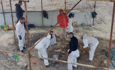 Vazhdojnë gërmimet në varrezën masive në Kizhevak të Serbisë