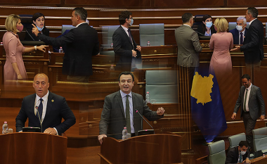 Shkarkimi i bordit të AKP-së, akuza e kundërakuza, debate të ashpra pozitë-opozitë: Gjithçka që ndodhi gjatë seancës së Kuvendit