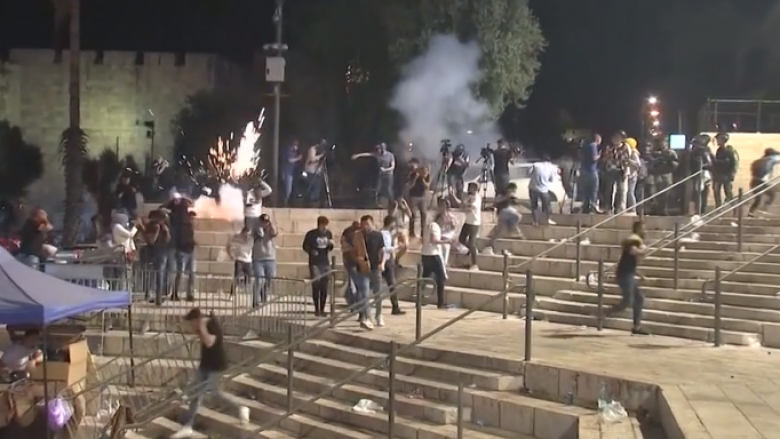 Shumë të lënduar në natën e dytë të përplasjeve në Jerusalem