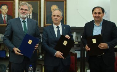 Oda Sllovene e Bizneseve, Universiteti i Prishtinës dhe FIEK, nënshkruan memorandum bashkëpunimi