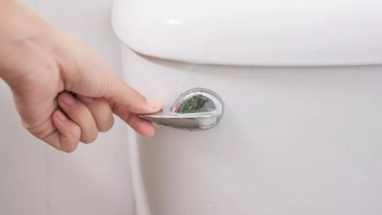 Shkencëtarët shpikin “tualetin e zgjuar që do të dërgonte të dhënat rreth jashtëqitjes tek mjeku juaj”
