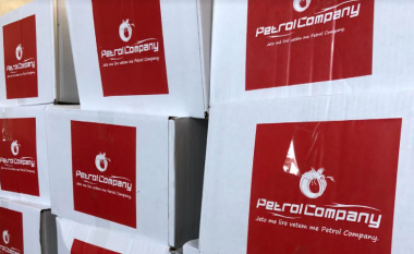 Në natën e Fitër Bajramit, Petrol Company shpërndan 200 pako ushqimore për familjet në nevojë në 10 komuna