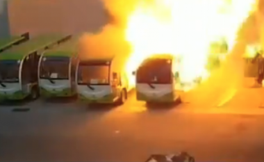 ‘Made in China’, videoja që tregon se si autobusët elektrikë digjen në flakë gjatë karikimit