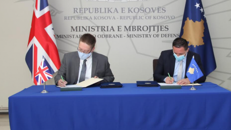 Ministria e Mbrojtjes dhe Mbretëria e Bashkuar nënshkruajnë Memorandum Mirëkuptimi 