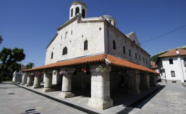 Dioqeza e Rashkë-Prizrenit i përgjigjet Kurtit, rreth kërkesës së kryeministrit për ta vizituar Manastirin e Deçanit