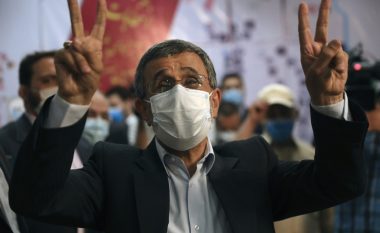 Ahmadinexhad po kandidon sërish për president të Iranit