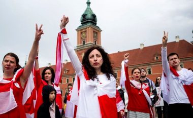Bjellorusi – qindra persona i bashkohen protestave globale në shenjë solidariteti