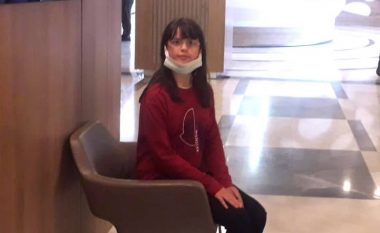 Mjekët në Turqi i thonë se nuk ka tumor në kokë – Afrore Shala kthehet në Kosovë