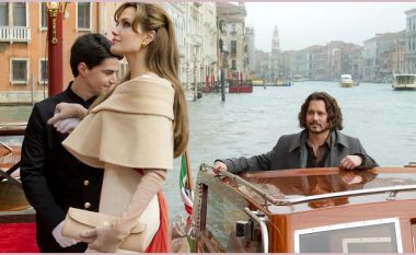 Johnny Depp përpiqet t’ia rrëmbejë zemrën Angelina Joliet