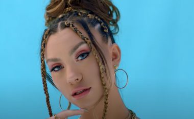 Diona Fona vjen sensuale në videoklipin e duetit me ZieZie