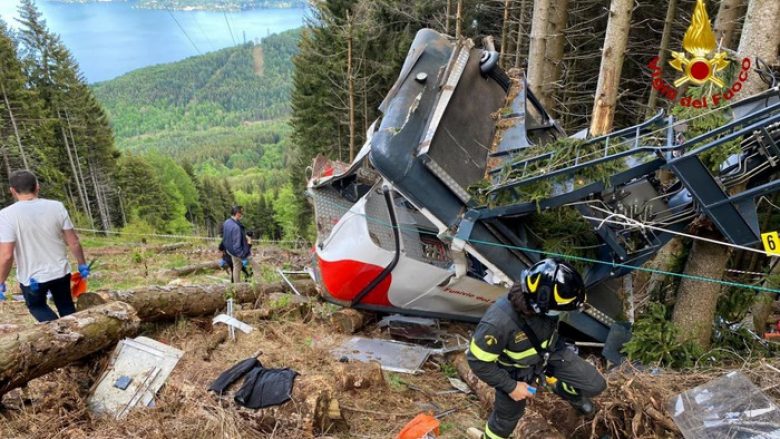 Zbulohet shkaktari i aksidentit të teleferikut nga i cili mbetën 14 të vdekur në Itali