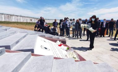 22 vjetori i masakrës në burgun e Dubravës, ministrja Haxhiu: Padia për gjenocid kundër Serbisë do të jetë në fokus të punës