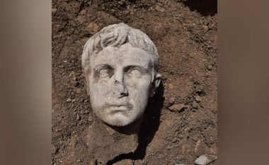 Zbulohet koka prej mermeri 2000-vjeçar i perandorit të parë të Romës