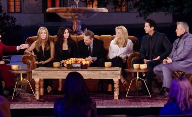 Ribashkimi special i “Friends” në HBO Max – përfshihen edhe Justin Bieber e Lady Gaga