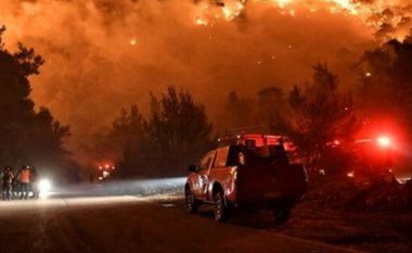 Zjarr i madh pyjor në Greqinë jugore, evakuohen banorët e gjashtë fshatrave