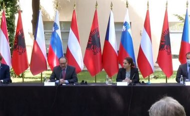 Tre ministrat e jashtëm të BE-së në Tiranë: Shqipëria gati të çelë negociatat në qershor, s’ka arsye për vonesa