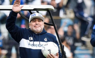 “Maradona kishte një shans të mirë për të mbijetuar”, zbulohen detaje të shumta në hetimin rreth vdekjes së legjendës së futbollit