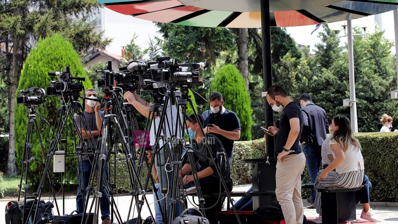 Punonjësit e mediave në Maqedoninë e Veriut me paga nën mesatare