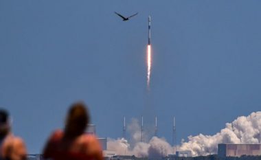 Pentagoni po ndjek raketën kineze që po kthehet në tokë - me shpejtësi 300 mijë km/h - në mënyrë të pakontrolluar