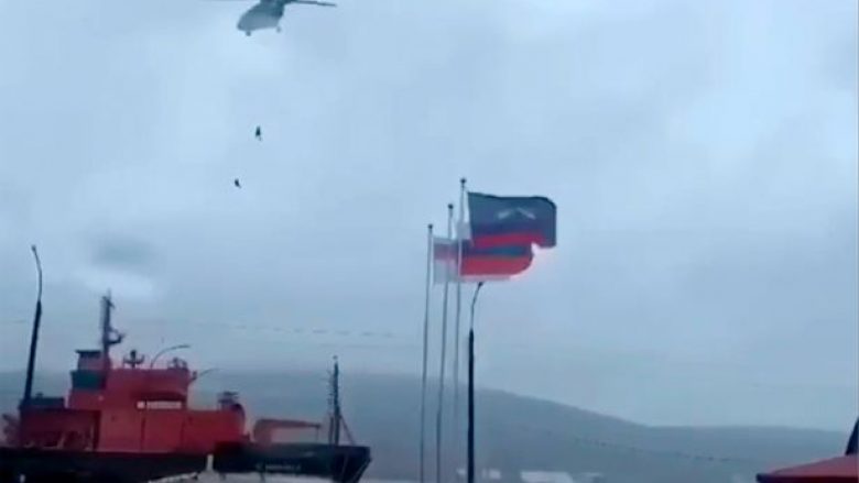 Dy ushtarë të forcave speciale ruse SOBR vdesin pas rrëzimit nga helikopteri gjatë një ushtrimi