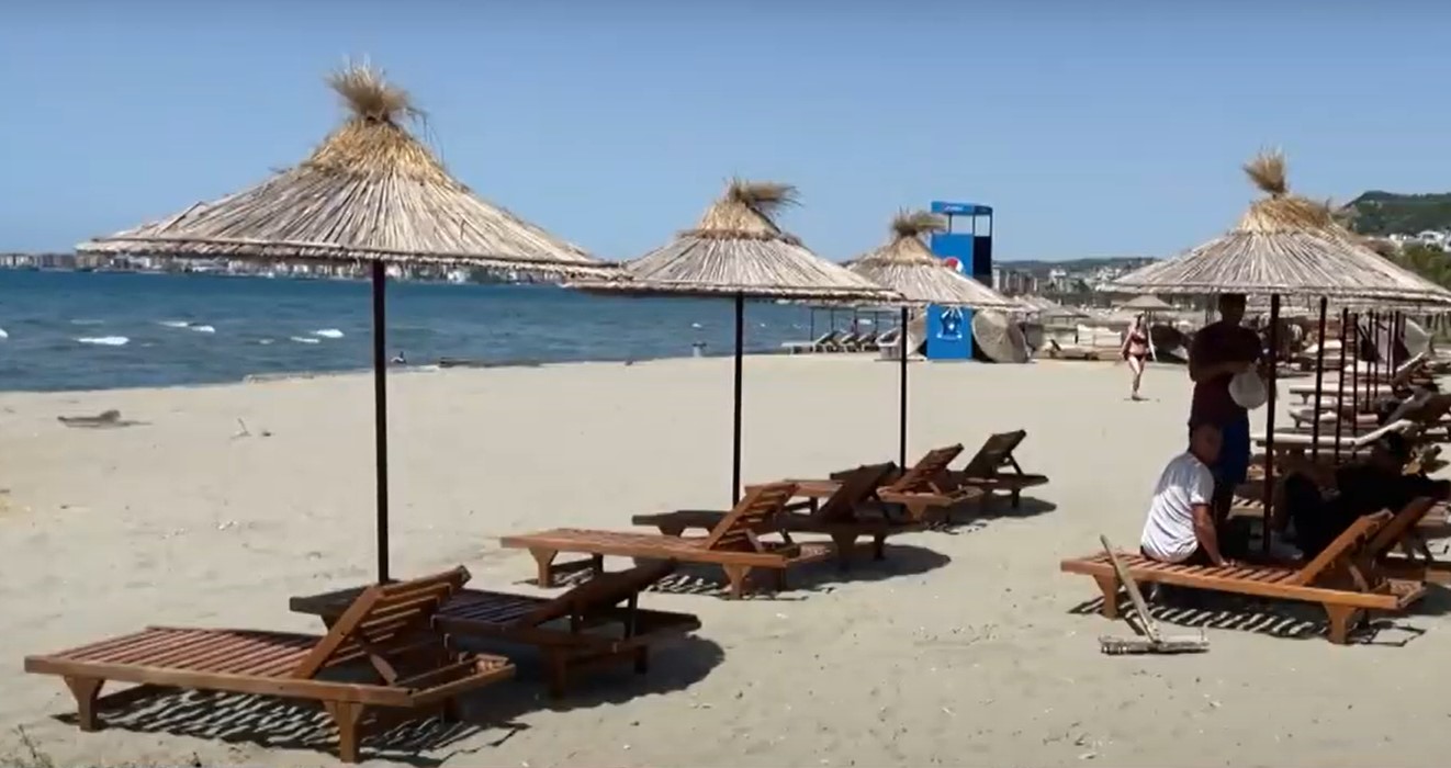 Çelet sezoni turistik në Shqipëri, rreth 13 mijë qytetarë nga Kosova drejt vendeve bregdetare