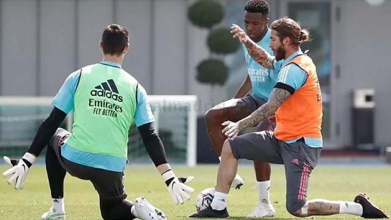 Zidane konfirmon se Ramos është gati për ndeshjen ndaj Chelseat