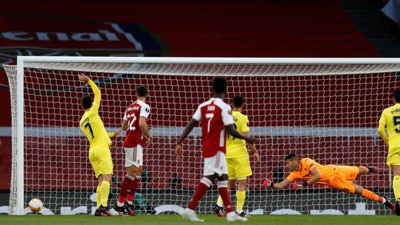 Arsenal-Villarreal, rrjetat heshtin në gjysmën e parë
