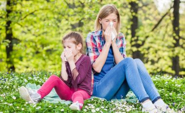 Tri mënyra natyrale për ta mbajtur të gjithë familjen të sigurt nga alergjitë e pranverës