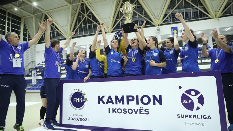 Vushtrria u shpall kampione e Kosovës në konkurrencën e femrave në hendboll, lista e fituesve të titullit prej pavarësimit të sportit