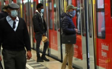 Studimi i fundit: Gjermanët duan t’i mbajnë maskat edhe pas pandemisë