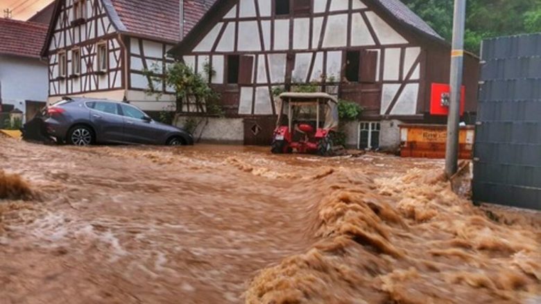 Një punëtor vdes dhe një fëmijë lëndohet rëndë nga stuhia në Gjermani
