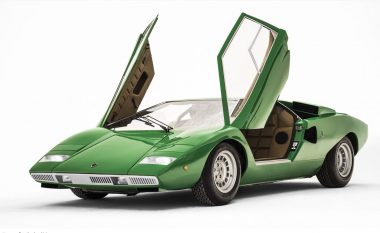 Edhe sot ndikon në dizajnet e Lamborghini, modeli Countach feston 50-vjetorin