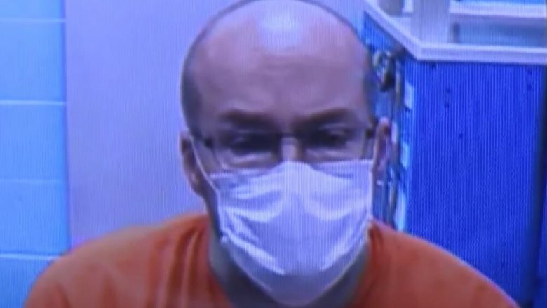 Farmacisti që shkatërroi 500 vaksina kundër COVID-19, dënohet me tre vite burgim – detyrohet t’i paguaj spitalit ku punonte 83.000 dollarë
