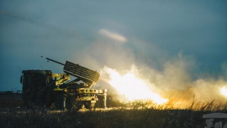 Paralajmërimi i ministrit të Jashtëm të Tajvanit: Duhet të përgatitemi për konflikt ushtarak me Kinën