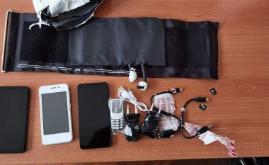 Oficerët korrektues parandalojnë kontrabandën e telefonave në Burgun e Prizrenit