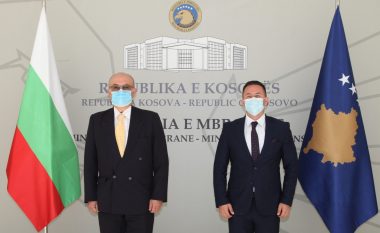 Mehaj takohet me ambasadorin Gudjev, konfirmohet mbështetja e Bullgarisë për Kosovën