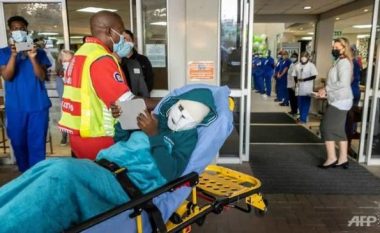 Hiena e sulmoi në mes të meshës, 9 vjeçari nga Zimbabveja “humb’ gjysmën e fytyrës – mjekët e operojnë falas