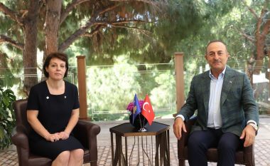 Gërvalla takohet me ministrin e jashtëm turk, flasin për bashkëpunimin ekonomik