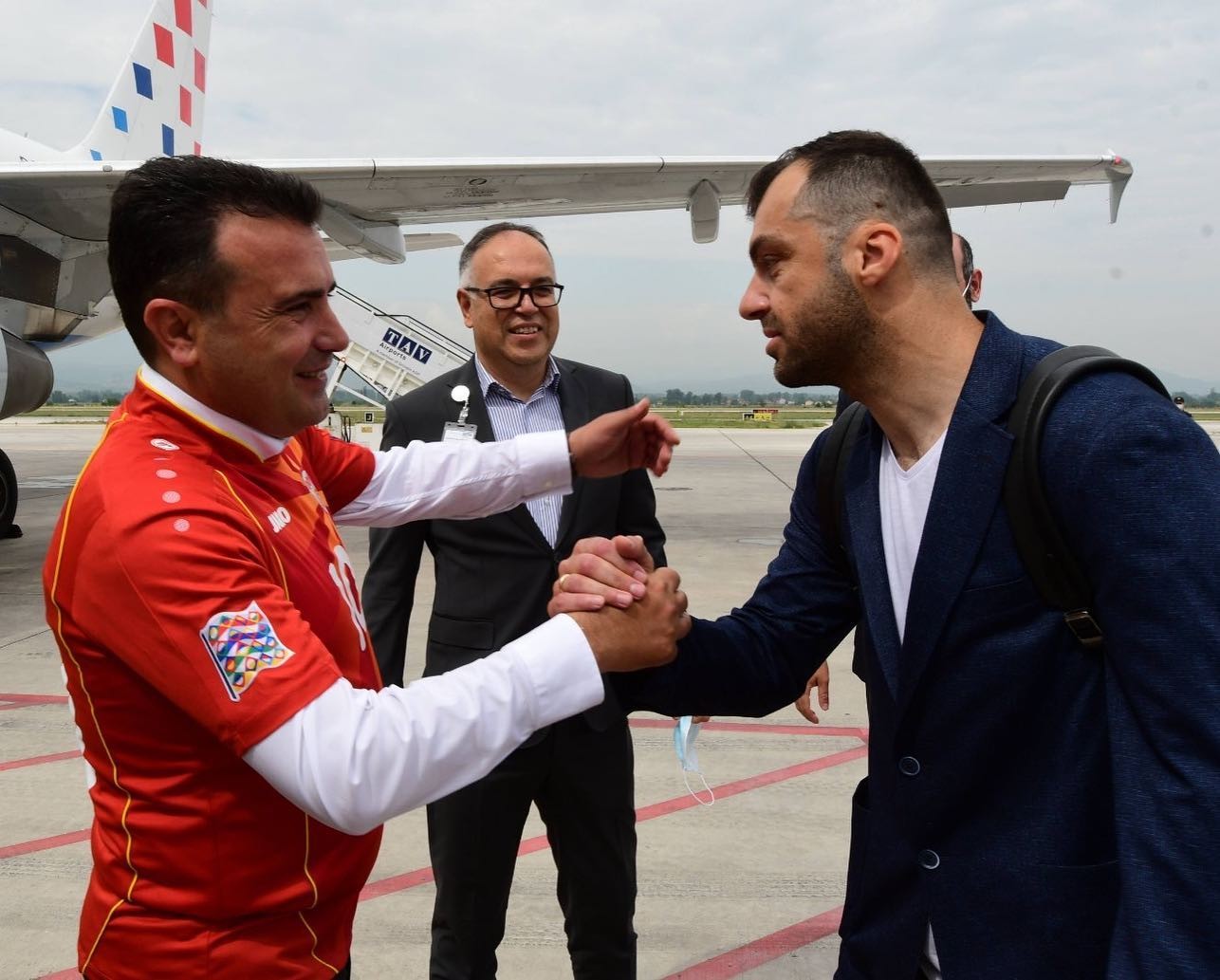 Zaev përcolli ekipin kombëtar të Maqedonisë