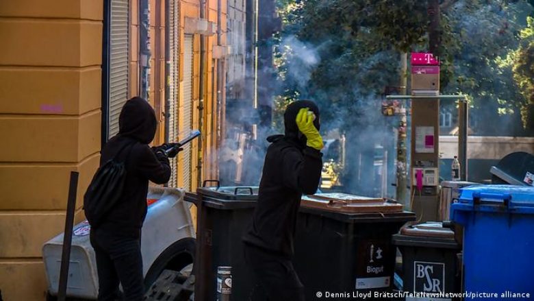 Kaos në një lagje të Berlinit, lëndohen 60 policë